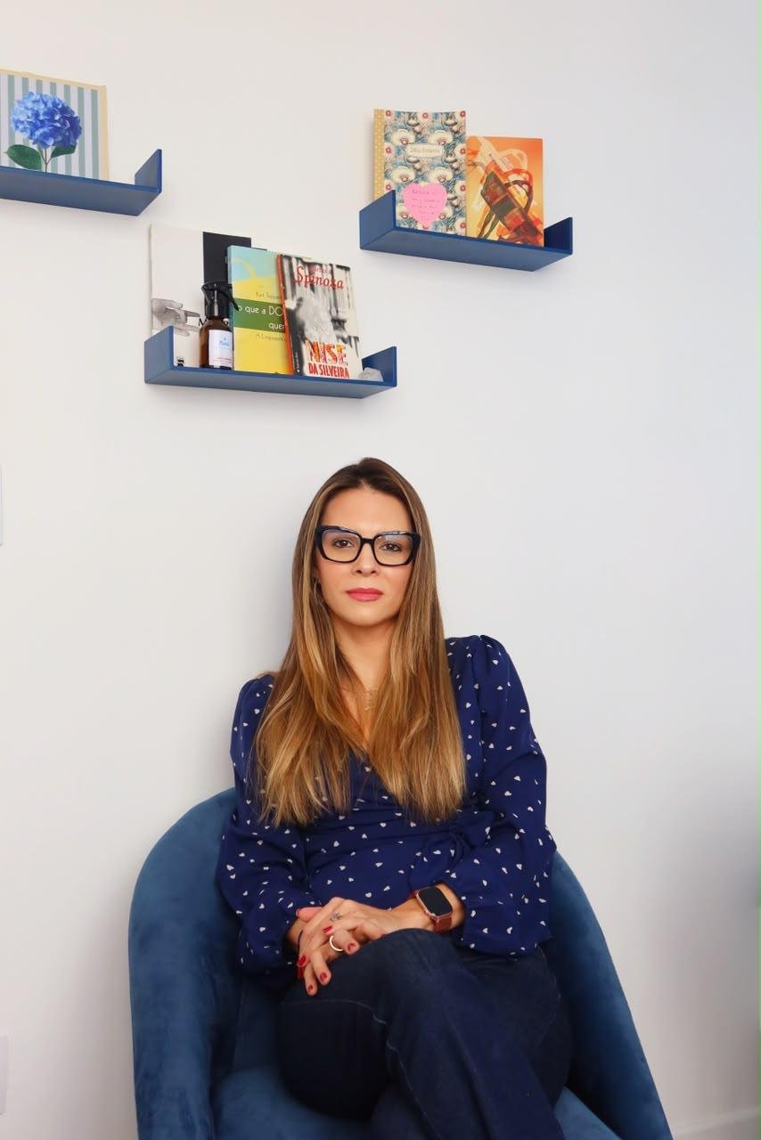 Bárbara Maria Tavares Gomes, psicóloga e fundadora da VivAzul